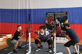 «Мое тело создано для того, чтобы поднимать большие веса»