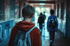 Кто не дает отцам воспитывать детей?